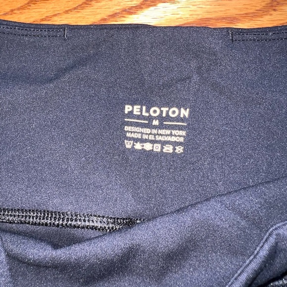 Bundle Medium Peloton Cadent Leggings - Picture 7 of 8